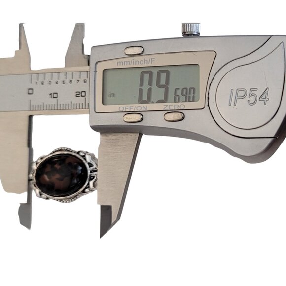 1928 Brand Faux Mahogany Jasper Lucite Cab Clip On Earrings K153 - Picture 9 of 10